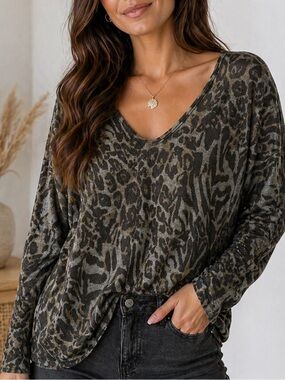 Animal Print Longsleeve Top